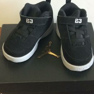 Jordan Max Aura3 Toddler Black Shoes New Sz 7C